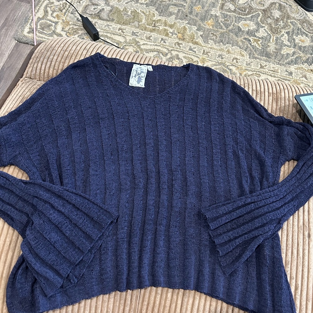 Elegant Navy V-Neck Sweater